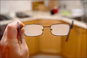 Is it safe to wear contact lenses while cooking?